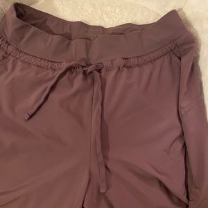 Athleta attitude pant size 6